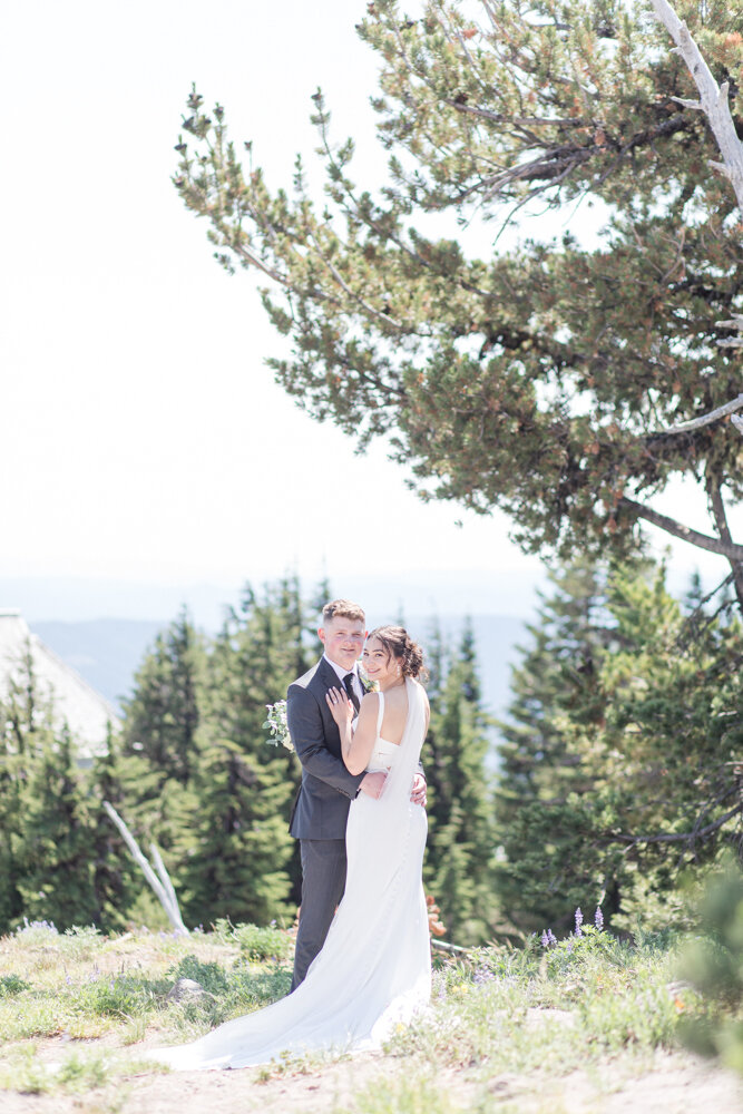 Mount Hood Wedding Silcox Hut Wedding-42.jpg