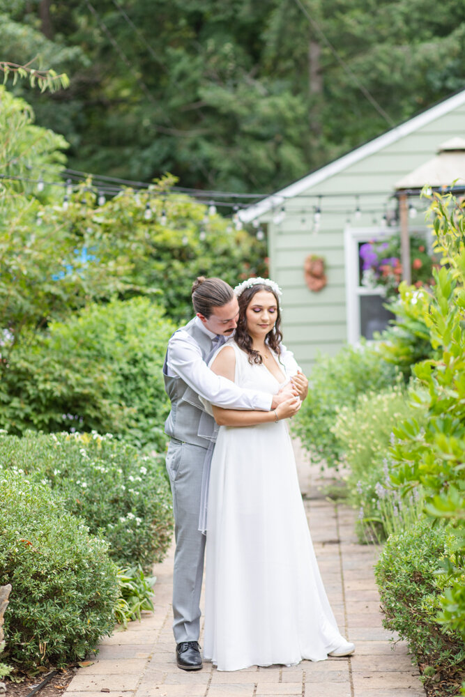 Intimate Backyard Wedding-21.jpg