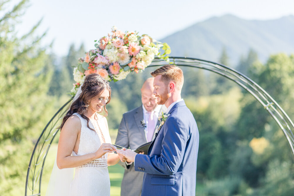 Mount Hood Oregon Resort Summer Wedding-62.jpg