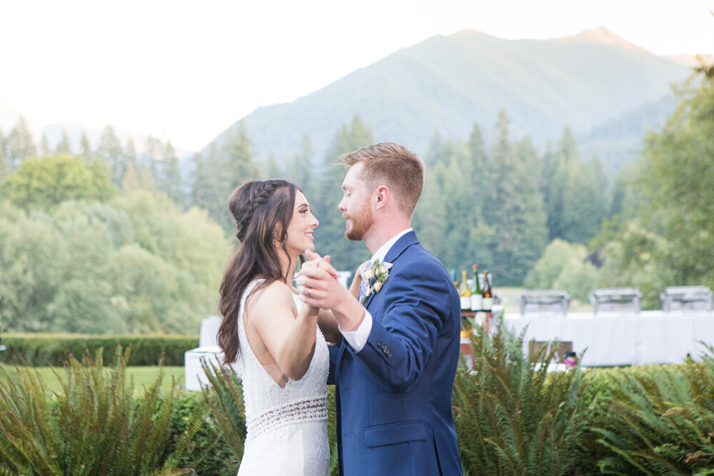 Mount Hood Oregon Resort Summer Wedding-84.jpg
