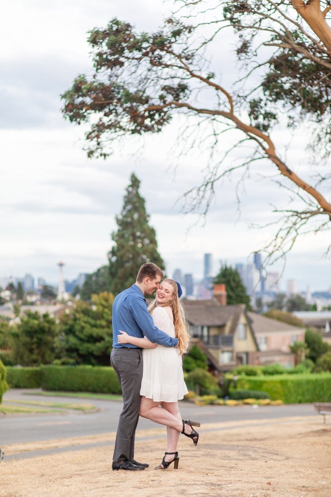 Discovery_Park_Engagement_Seattle-29.jpg