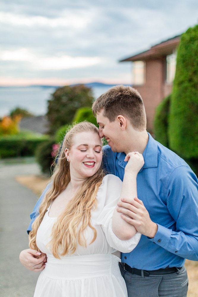 Discovery_Park_Engagement_Seattle-32.jpg