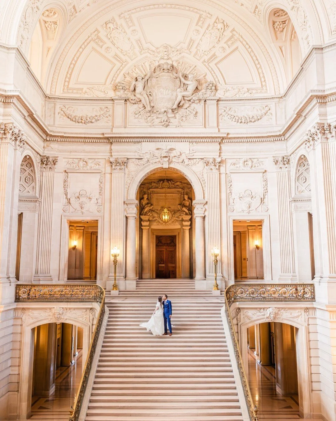 A timeless and intimate San Francisco celebration.

Bride and Groom @chroniclesofstephanie
Venue @palaceoffinearts