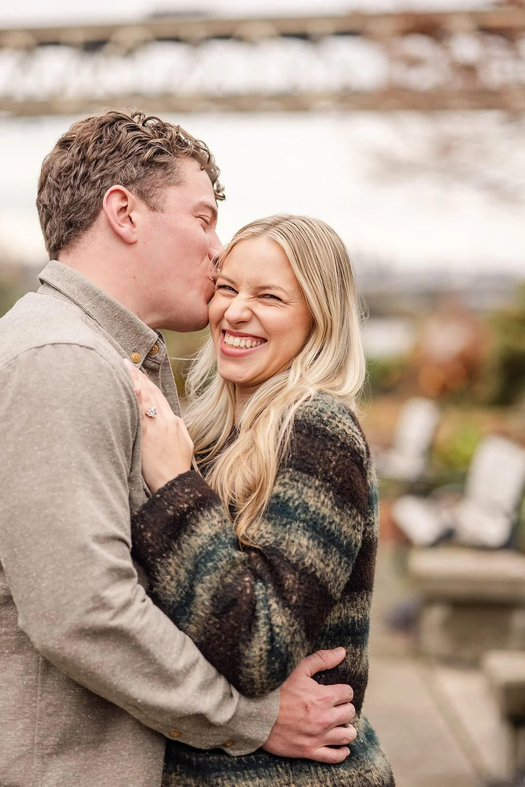 PortlandWaterfrontEngagementSession (5).jpg