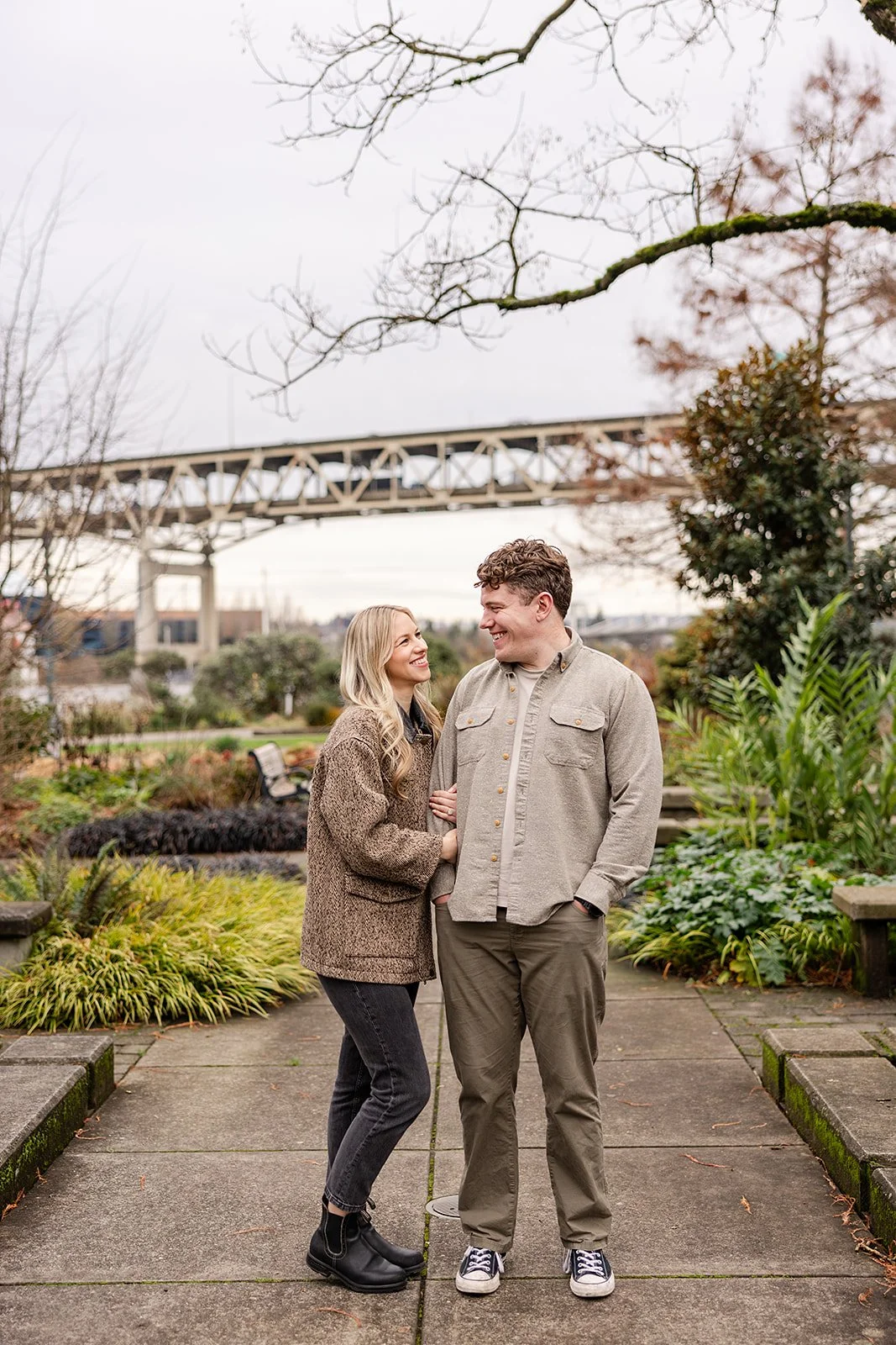 PortlandWaterfrontEngagementSession (15).jpg
