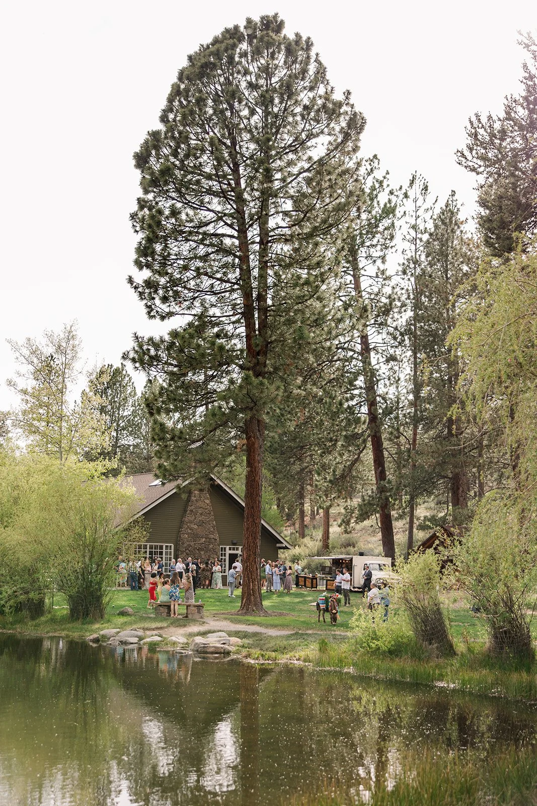 AspenHallBendOregonWeddingDay (31).jpg