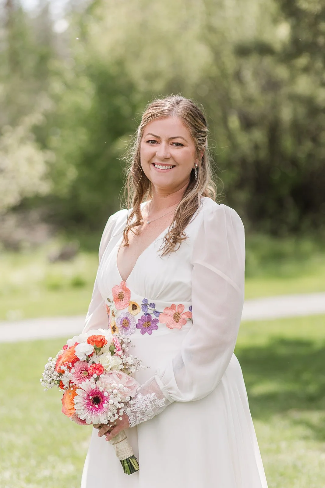 AspenHallBendOregonWeddingDay (19).jpg