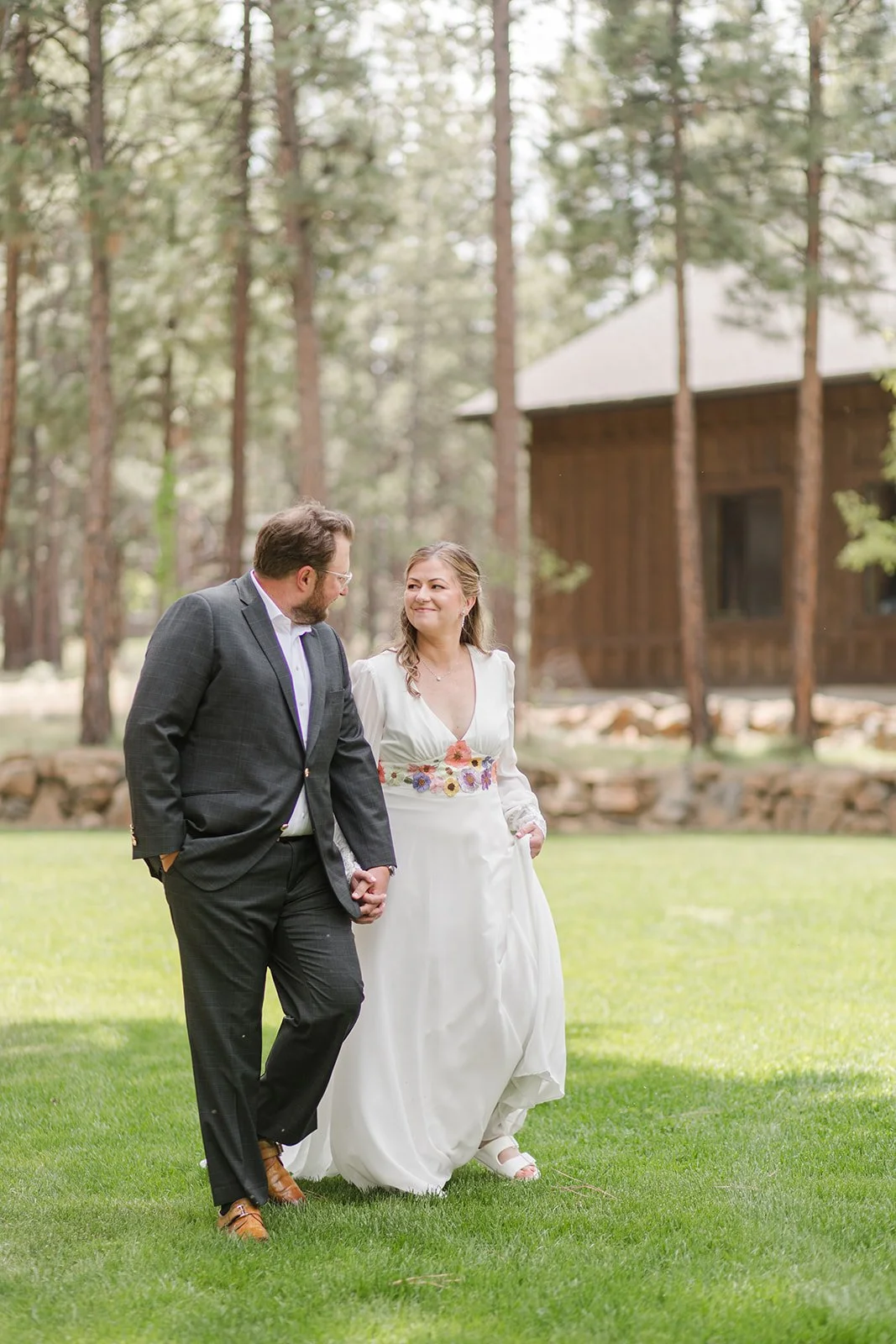 AspenHallBendOregonWeddingDay (14).jpg