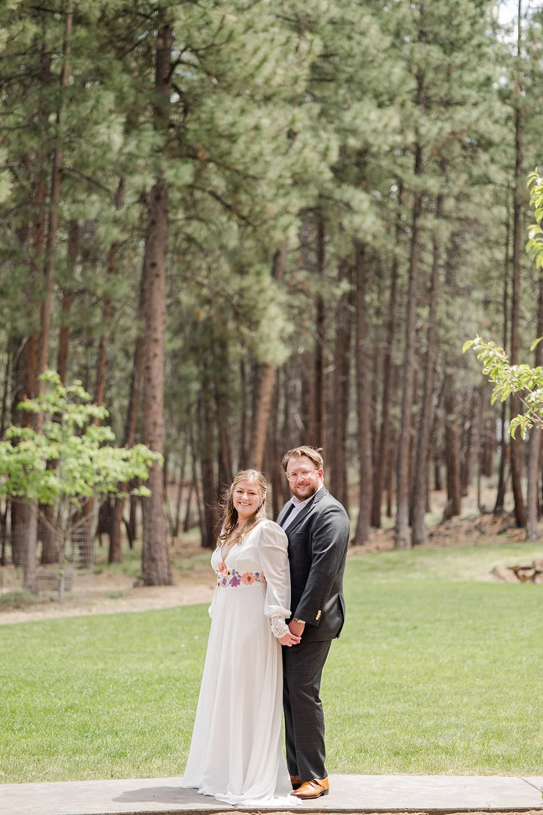 AspenHallBendOregonWeddingDay (13).jpg