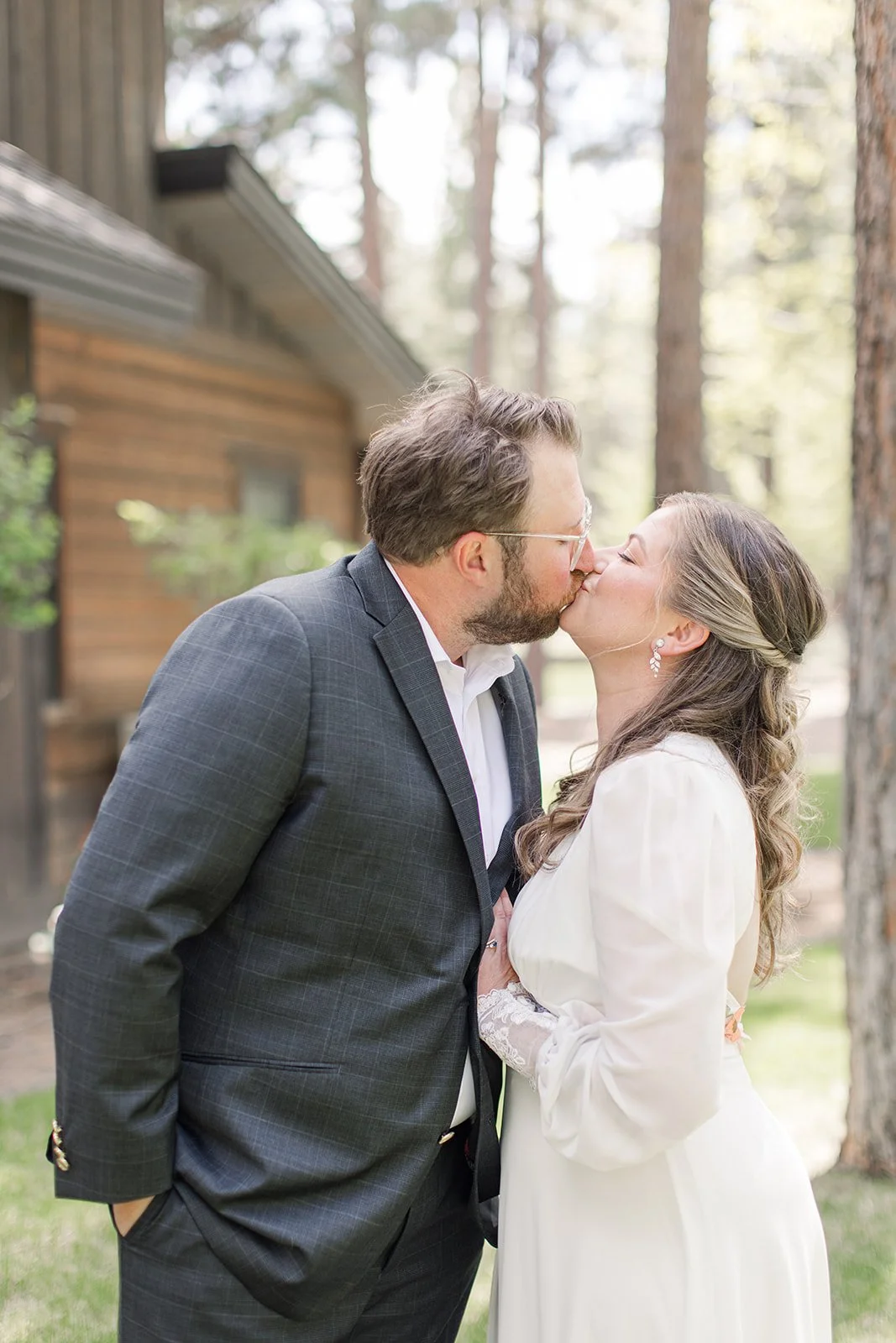 AspenHallBendOregonWeddingDay (9).jpg