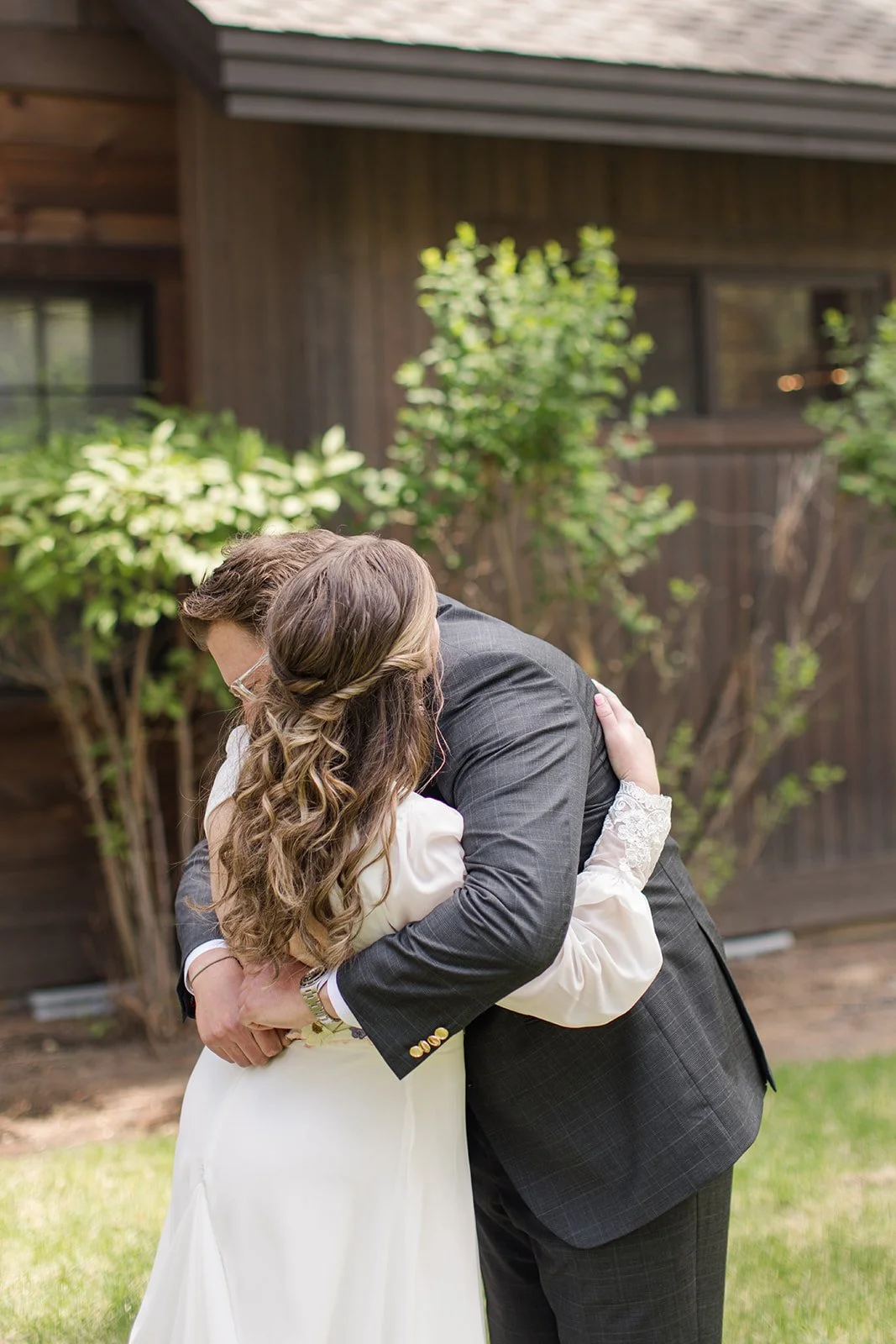 AspenHallBendOregonWeddingDay (8).jpg