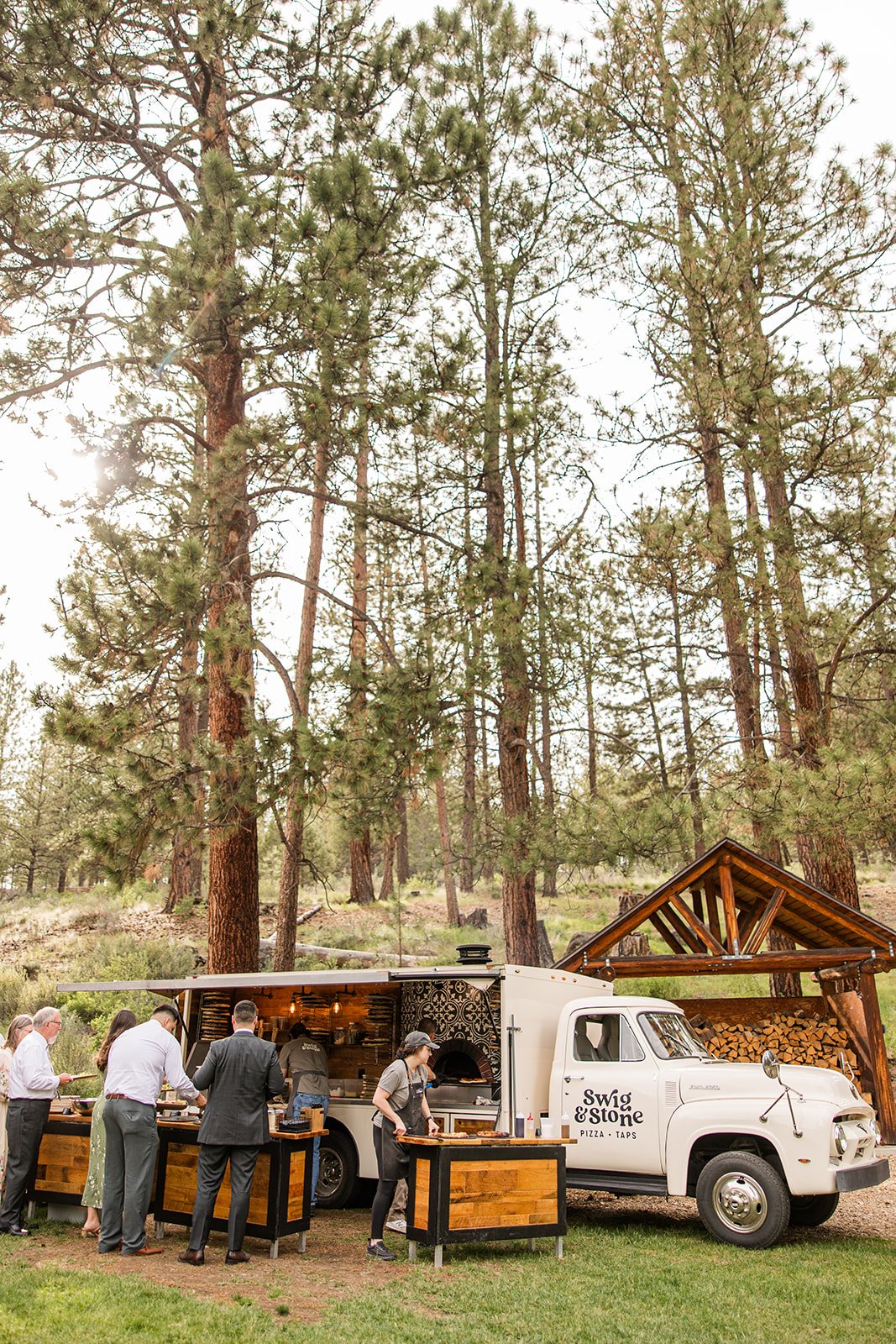 AspenHallBendOregonWeddingDay (1).jpg