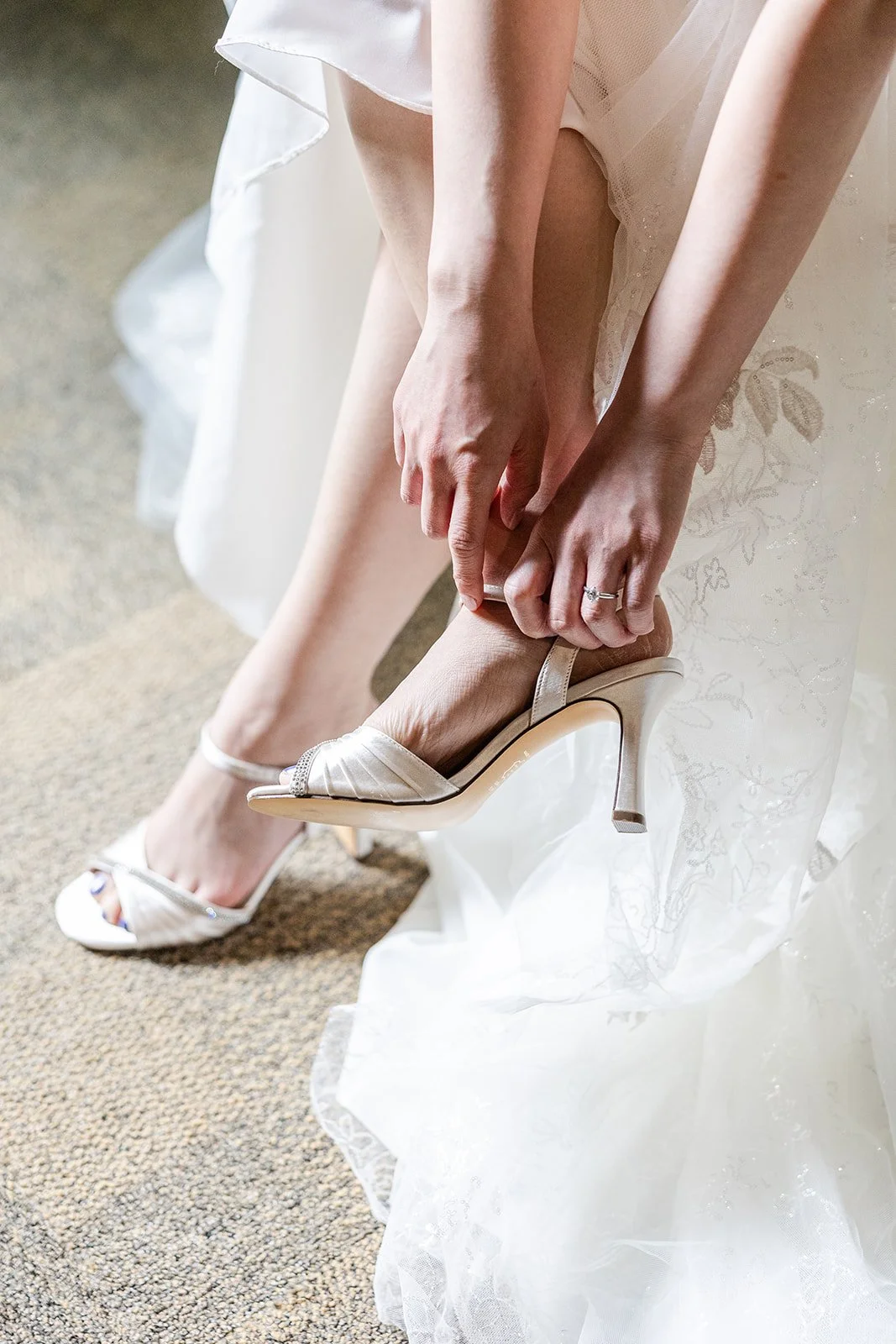 TheFoundryatOswegoPointeWeddingDay (25).jpg