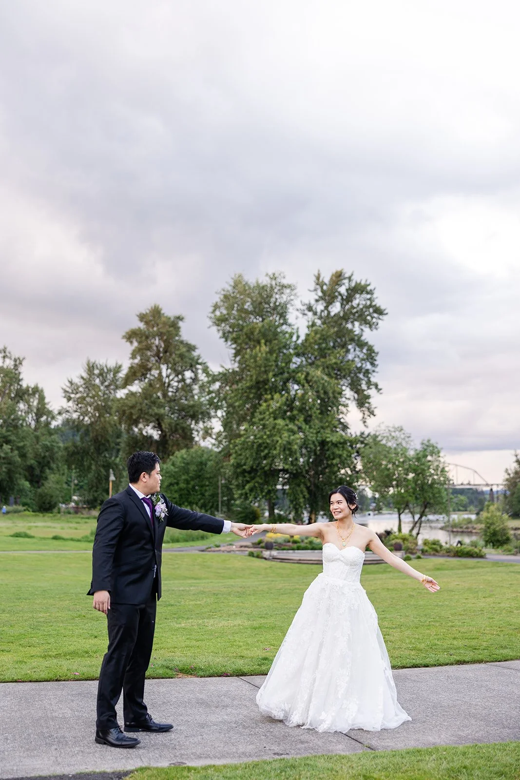 TheFoundryatOswegoPointeWeddingDay (14).jpg