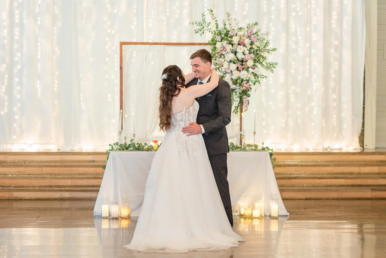 GreenVillaBarnWeddingDay (19).jpg