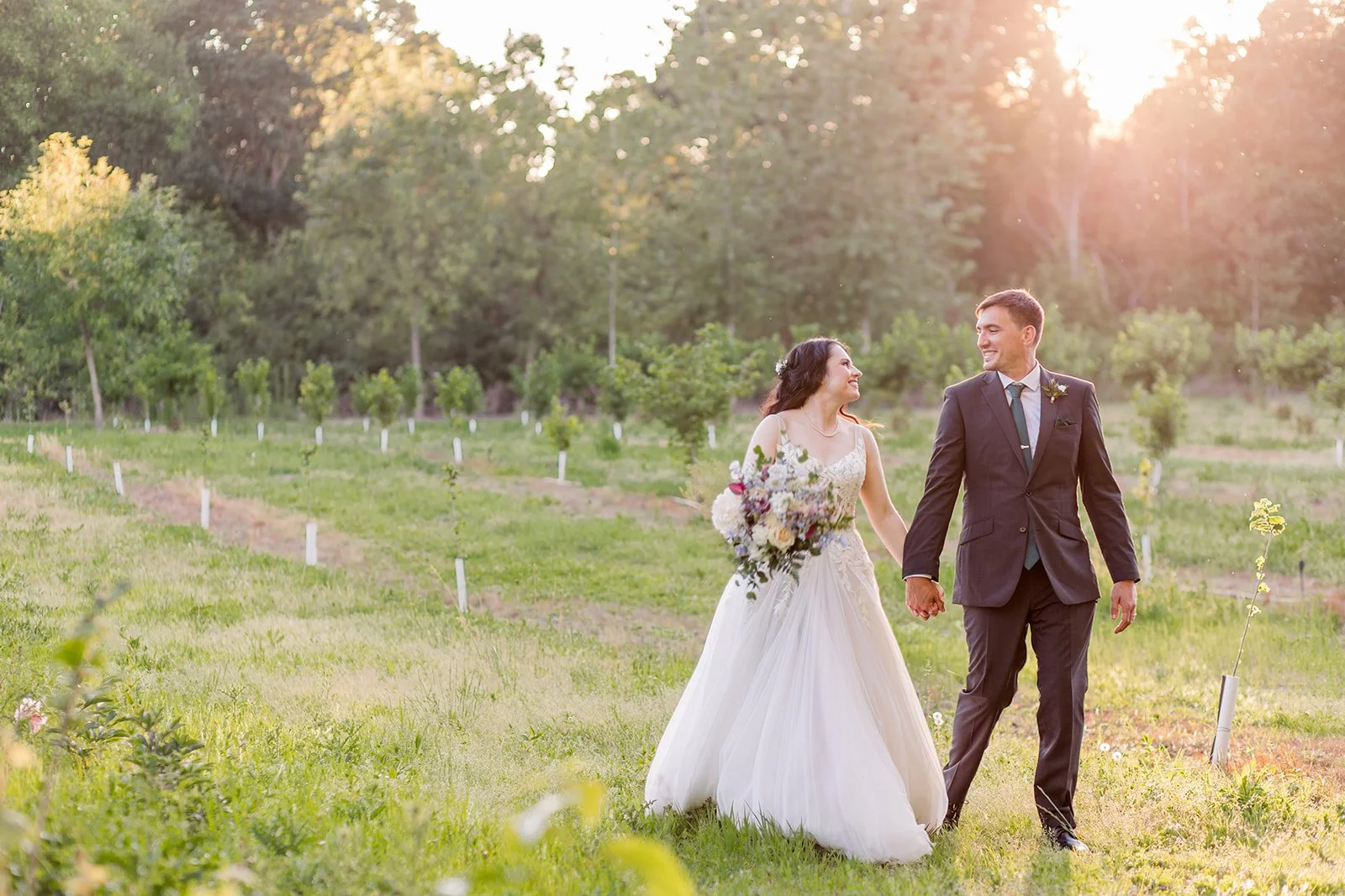 GreenVillaBarnWeddingDay (11).jpg