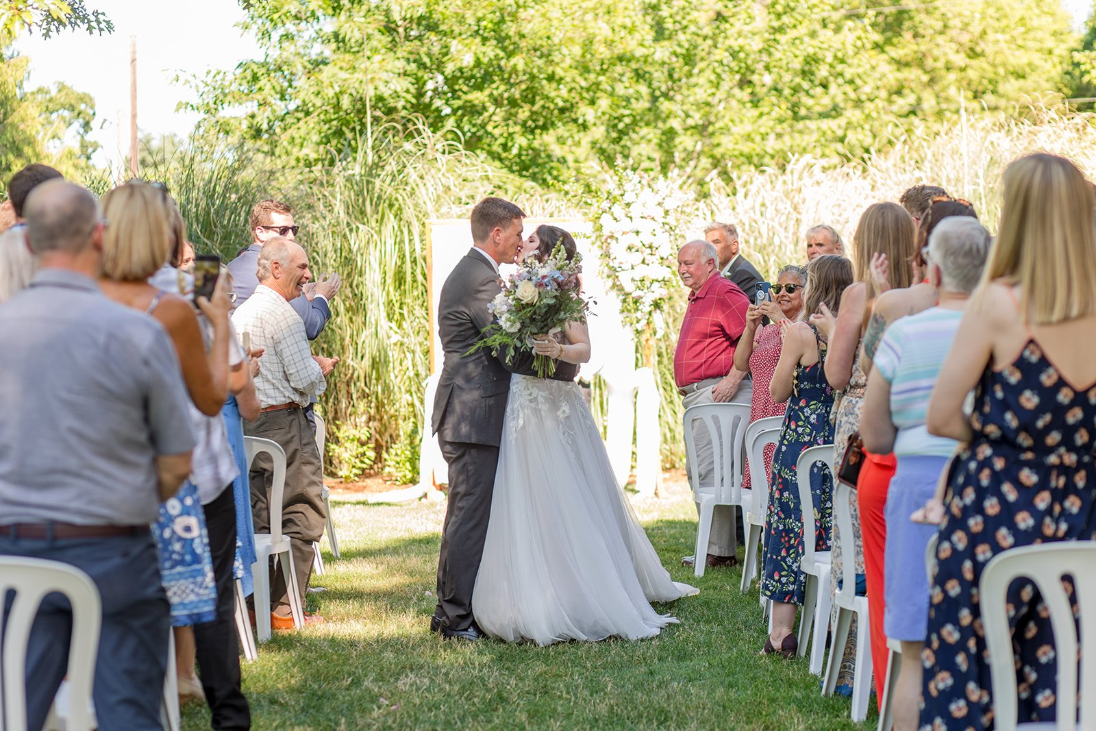 GreenVillaBarnWeddingDay (33).jpg