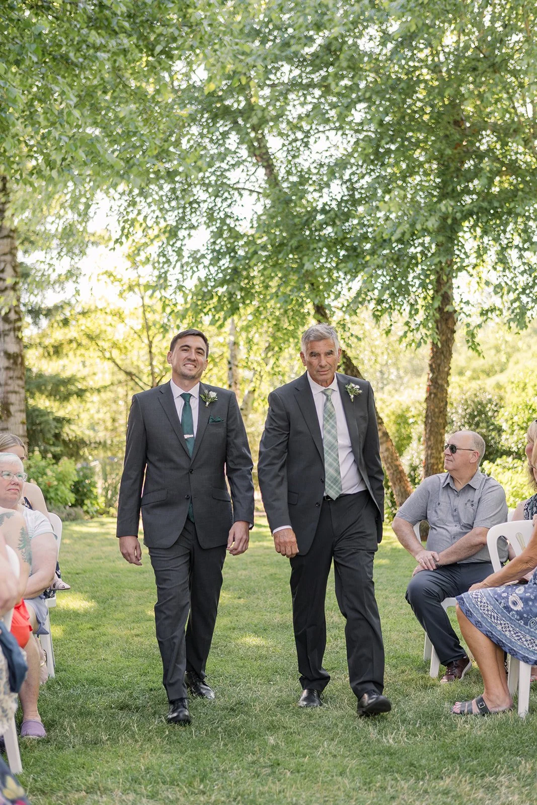 GreenVillaBarnWeddingDay (30).jpg