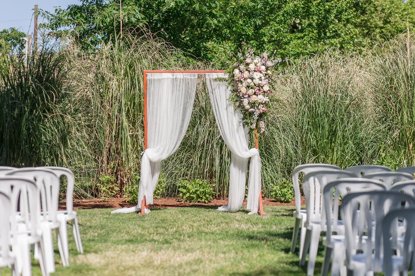 GreenVillaBarnWeddingDay (27).jpg