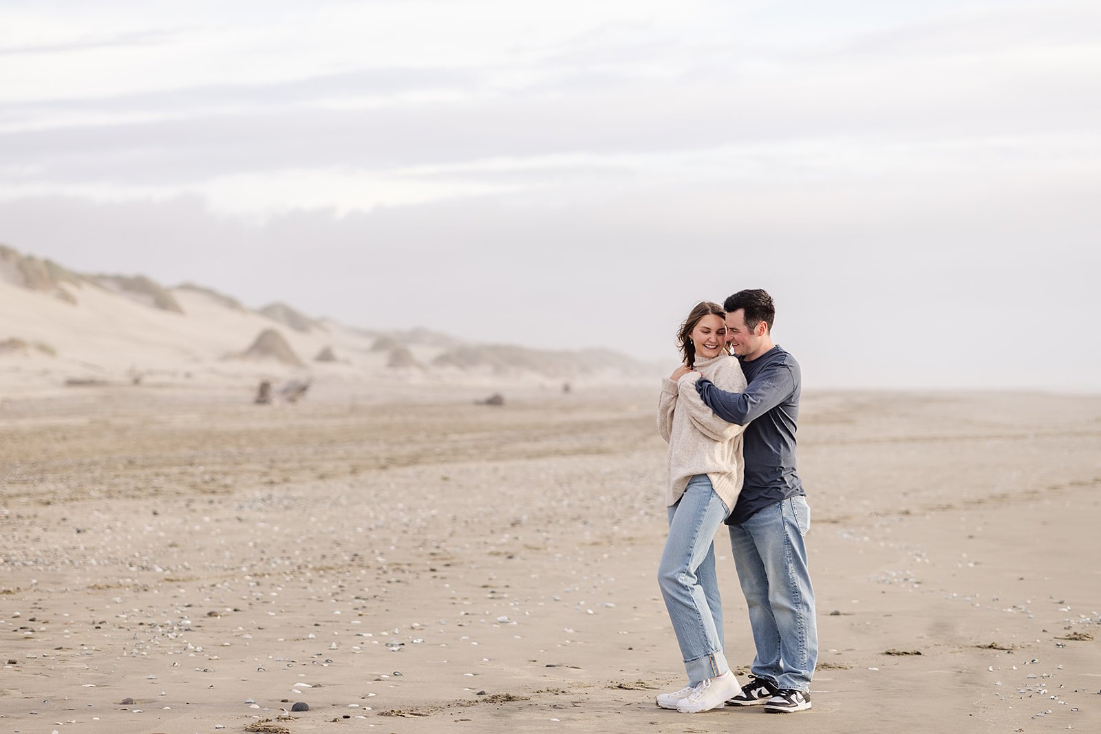 HecetaBeachandLighthouseEngagementSession_DomsFavs-6_websize (1).jpg