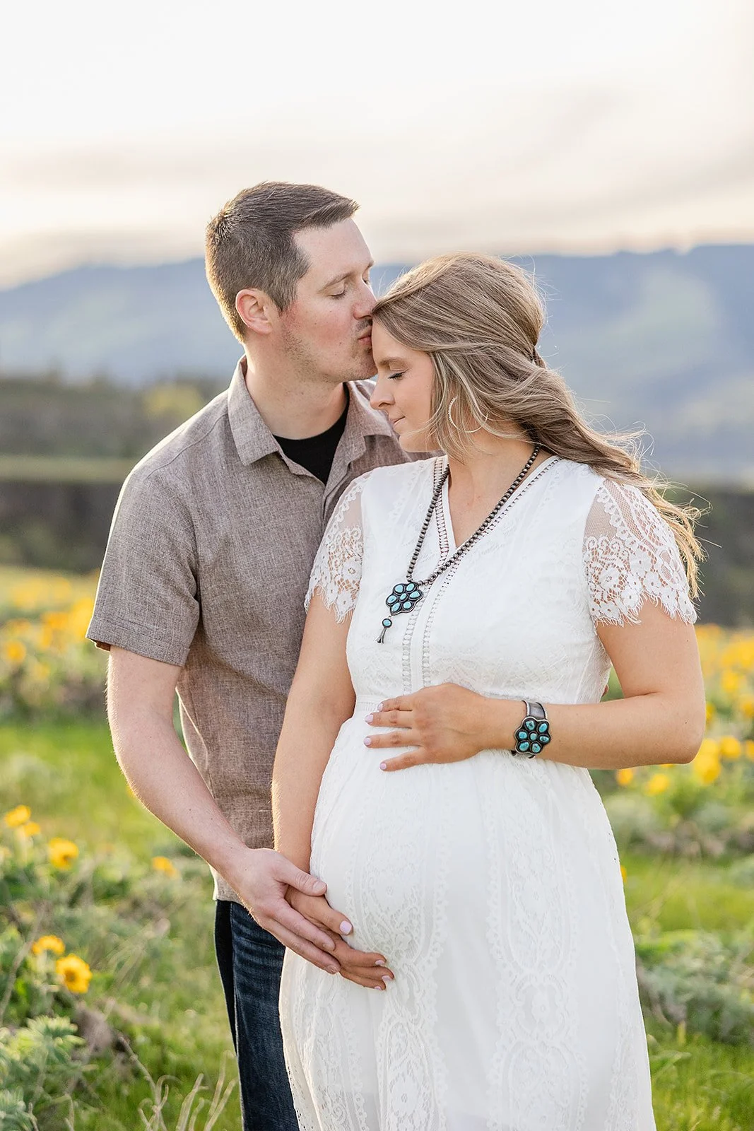 RowenaCrestMaternitySession (9).jpg