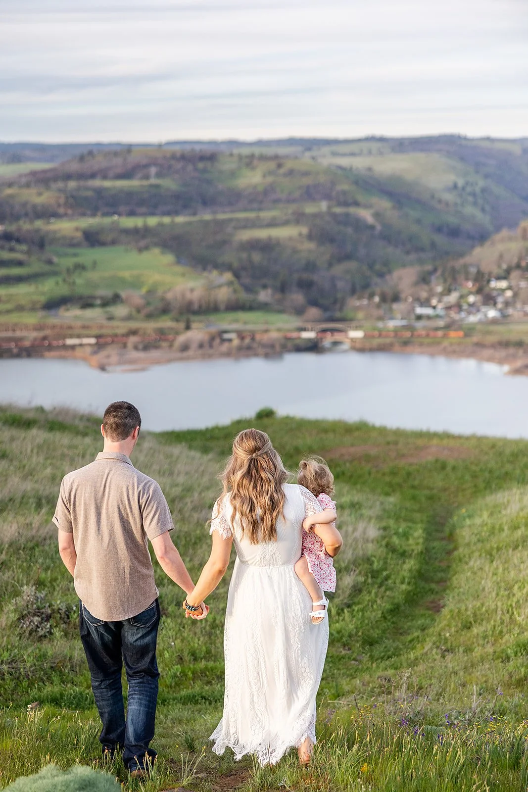 Rowena Crest Maternity Session
