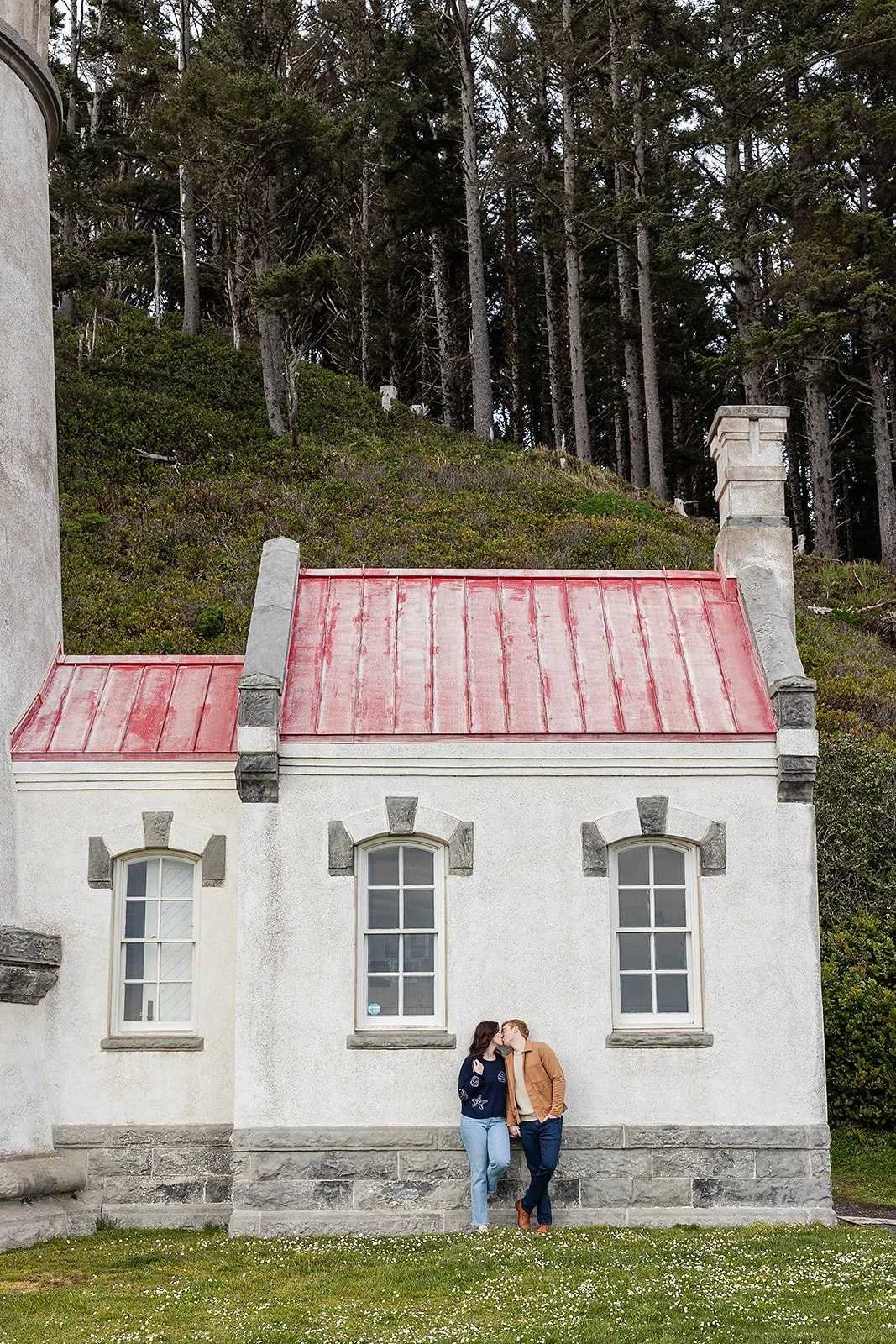 MariahandJustinHecetaHeadLighthouse-35_websize.jpg