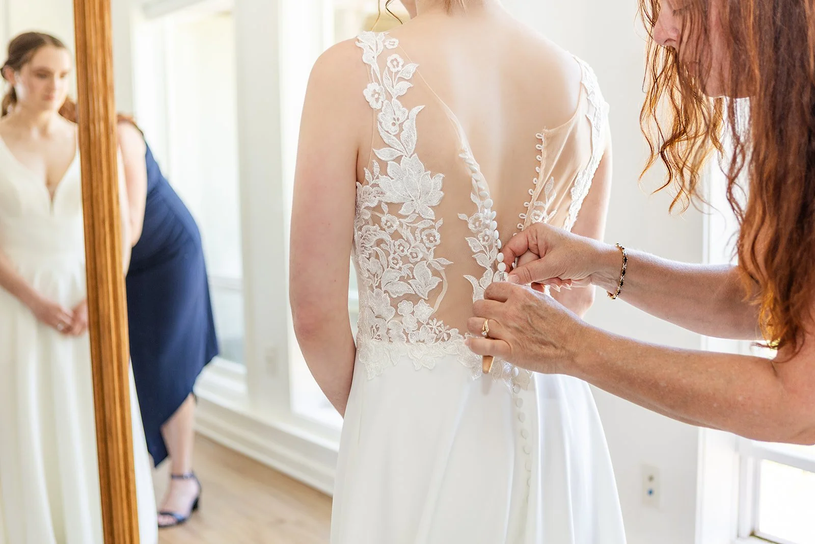 MeaghenandAlexWeddingDayBridalVeilLakes (3).jpg
