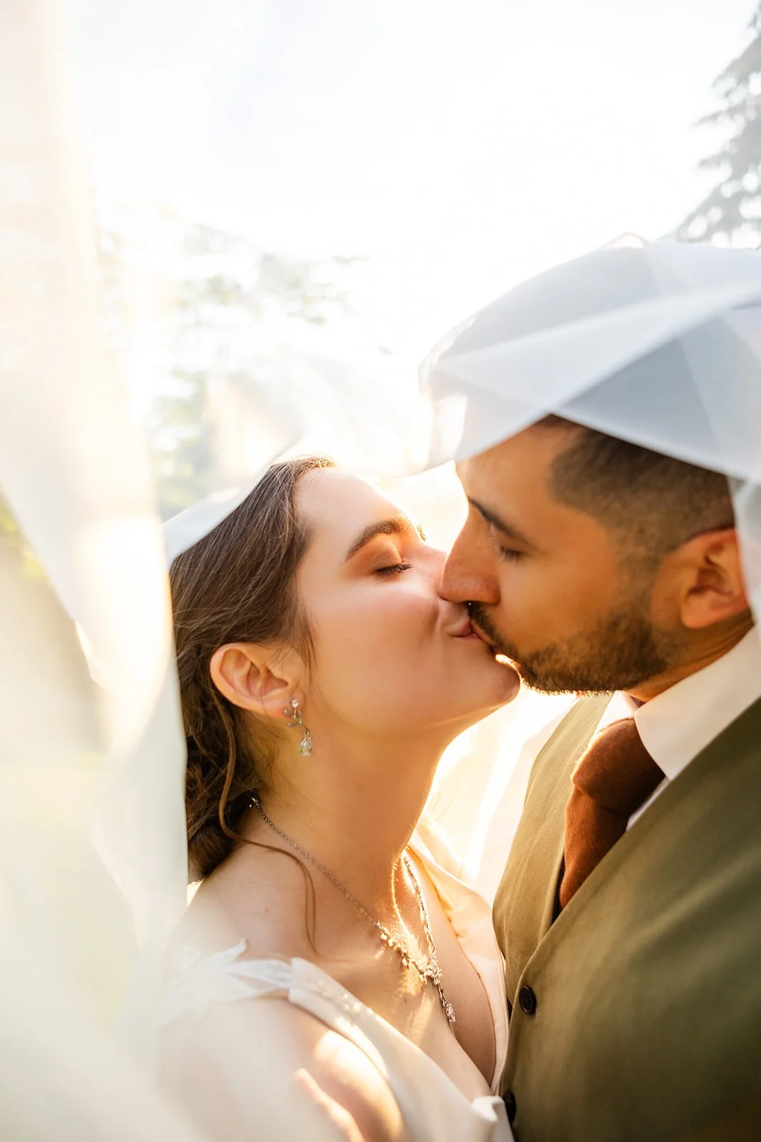 MeaghenandAlexWeddingDayBridalVeilLakes.jpg