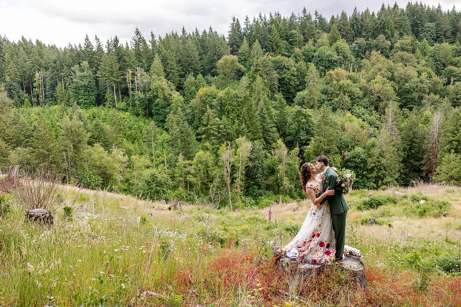 CarindaandCodyWeddingDayHopkinsDemonstrationForest (9).jpg