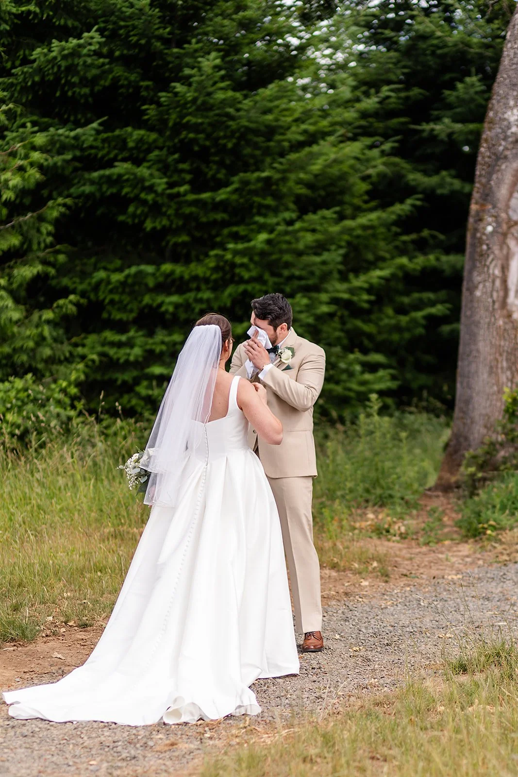 AnneandJoeyWeddingDayGhostHillCellars (8).jpg