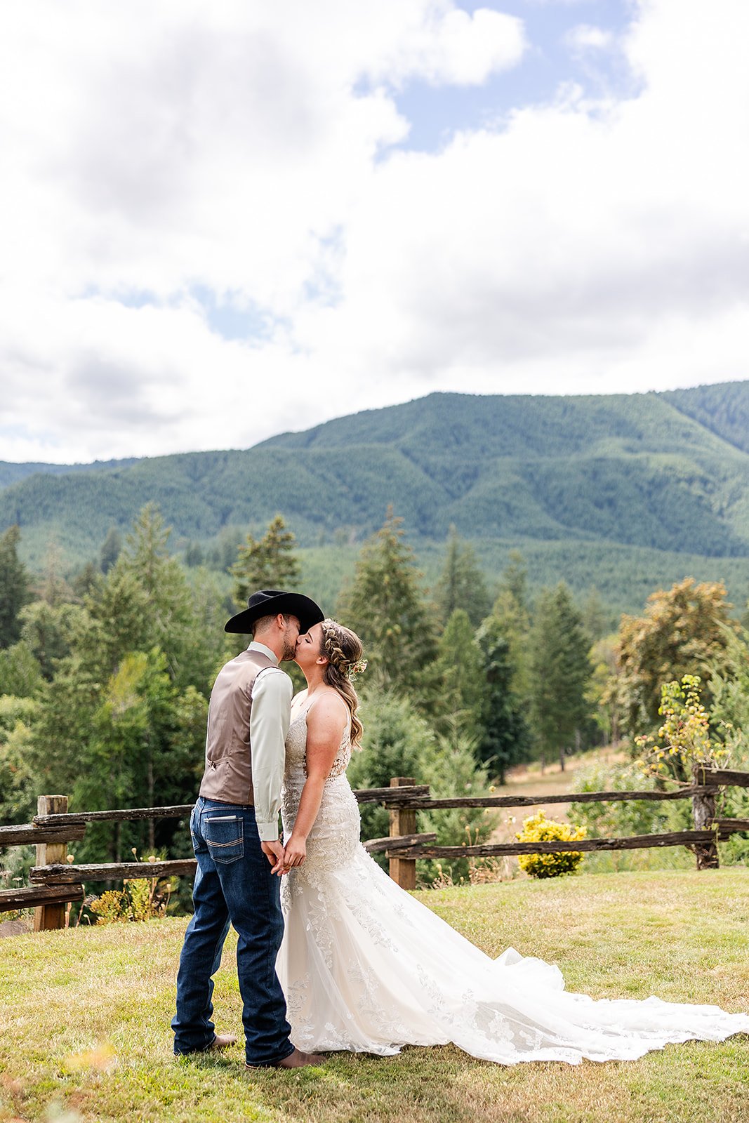 Reber'sRiversideWeddingDay (11).jpg