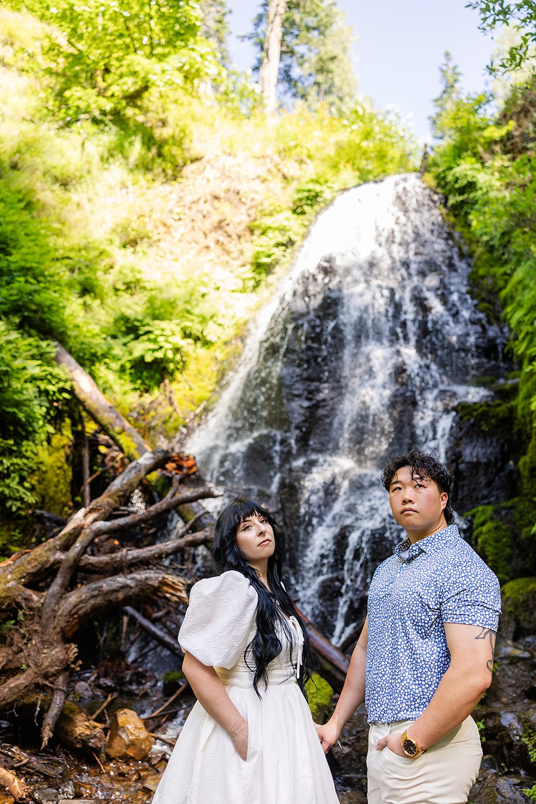 RowenaCrestEngagementSessionOregon (16).jpg