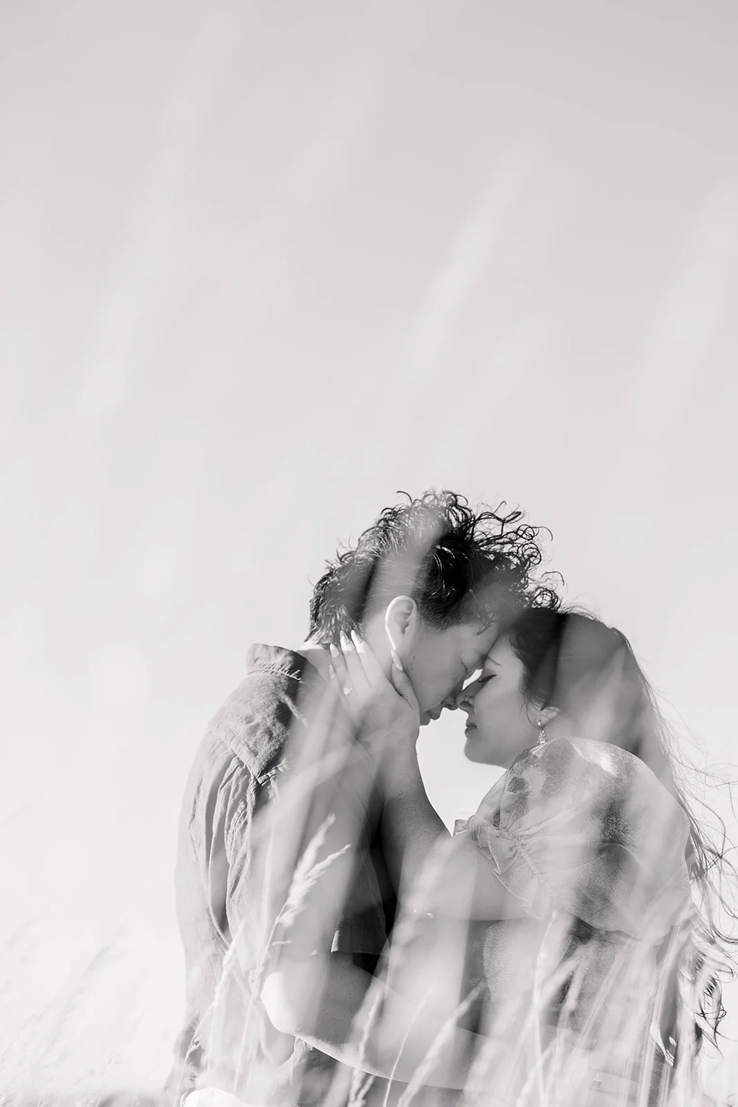 RowenaCrestEngagementSessionOregon (10).jpg