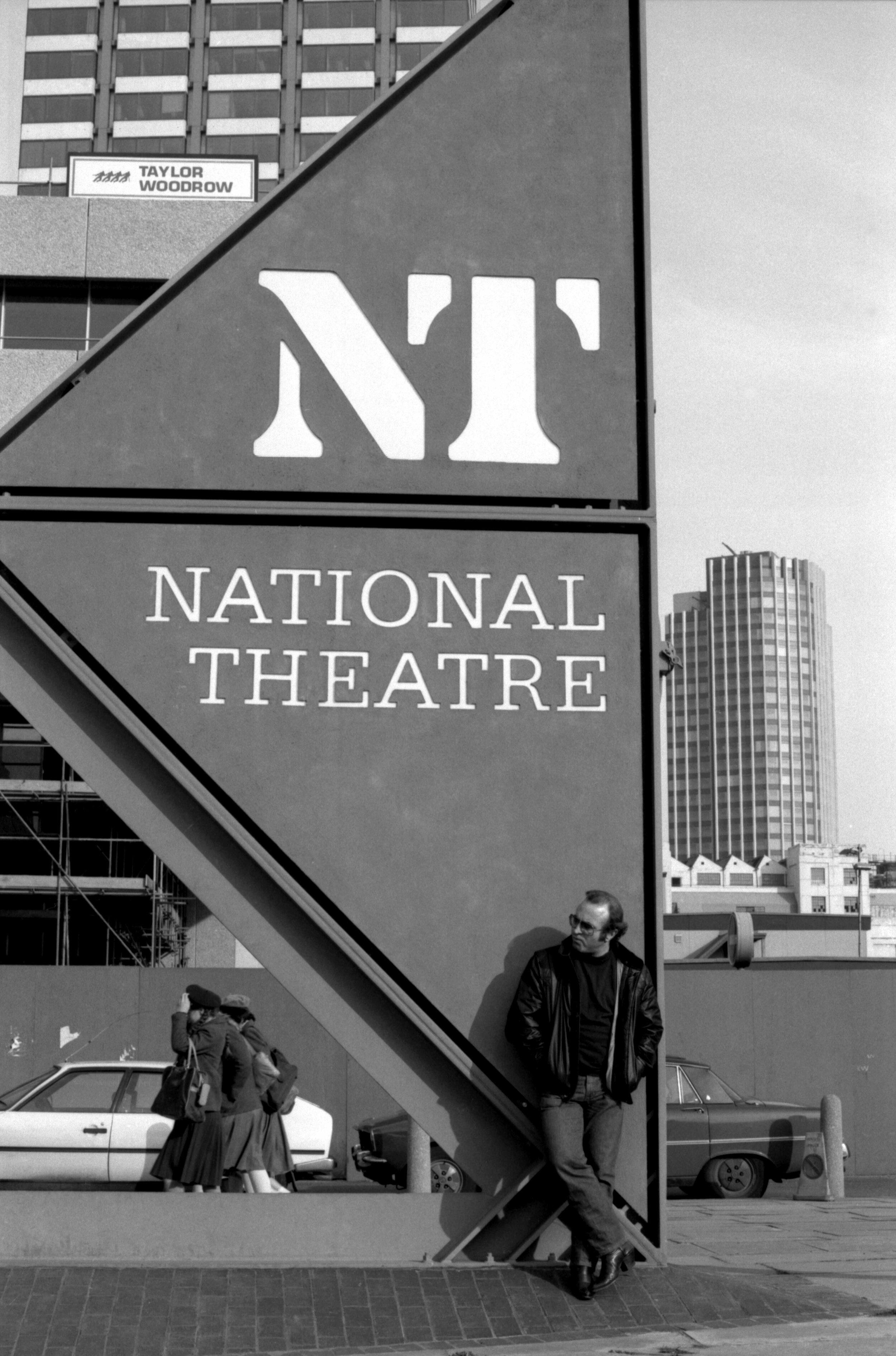Bob Hoskins was at the National Theatre in "Guys and Dolls"