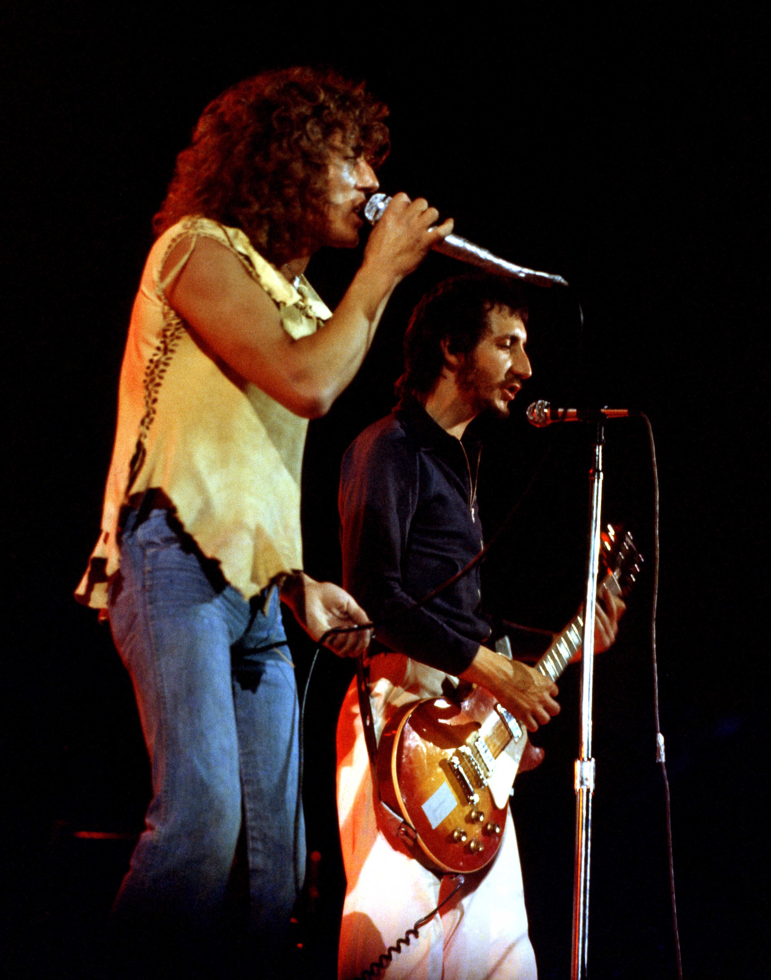 roger-daltrey-and-pete-townsend-of-the-who-may-1974