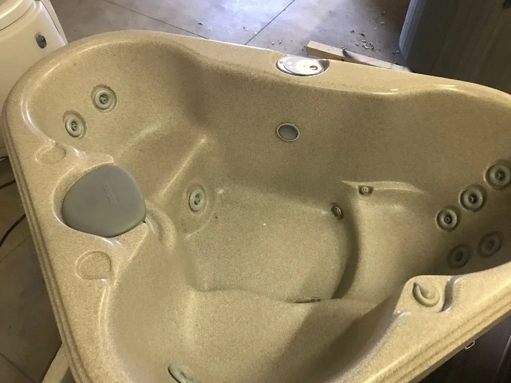 Refurbished Hot Tubs and Spas — Pools Plus