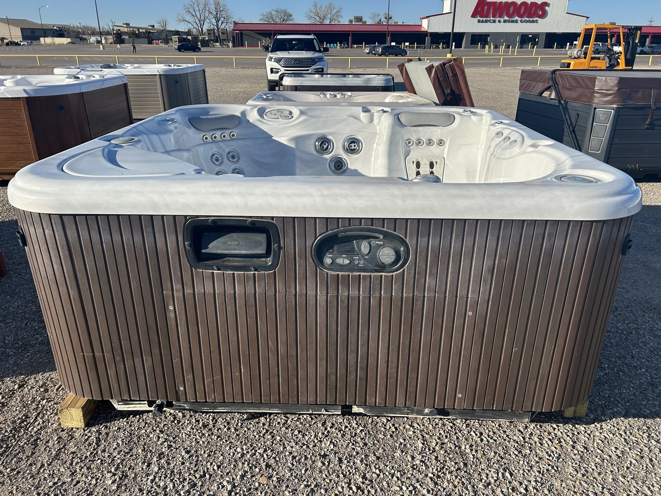 Refurbished Hot Tubs and Spas — Pools Plus