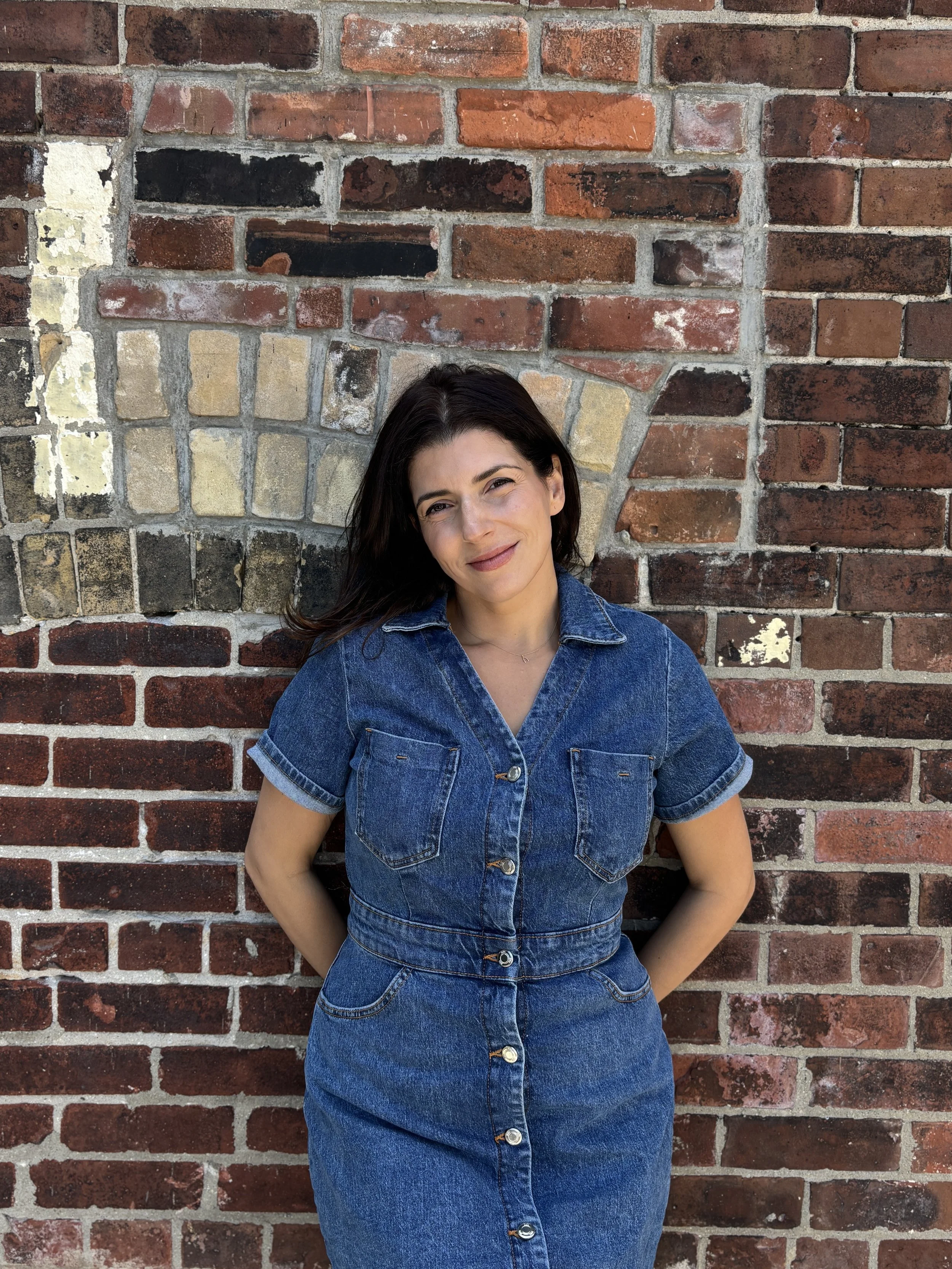 Lockt signs Jackie Roda to roster. 