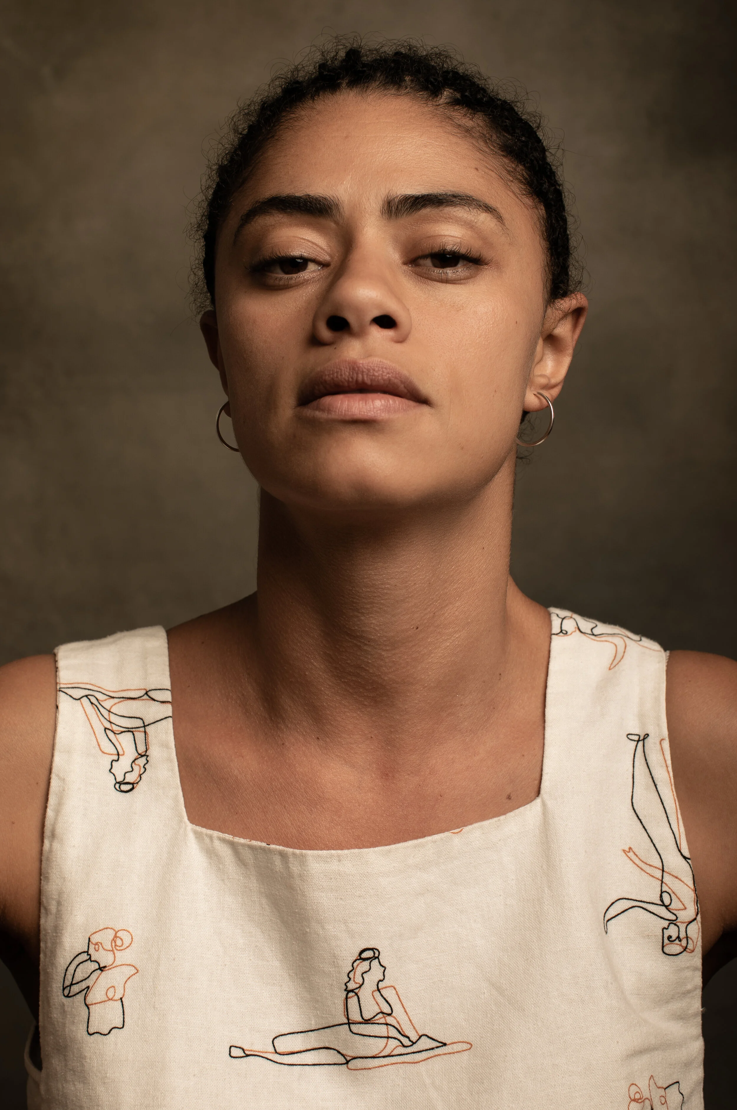 “Os olhos e os poros" de Ana Flávia Cavalcanti