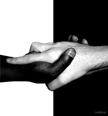 Não basta não ser racista!