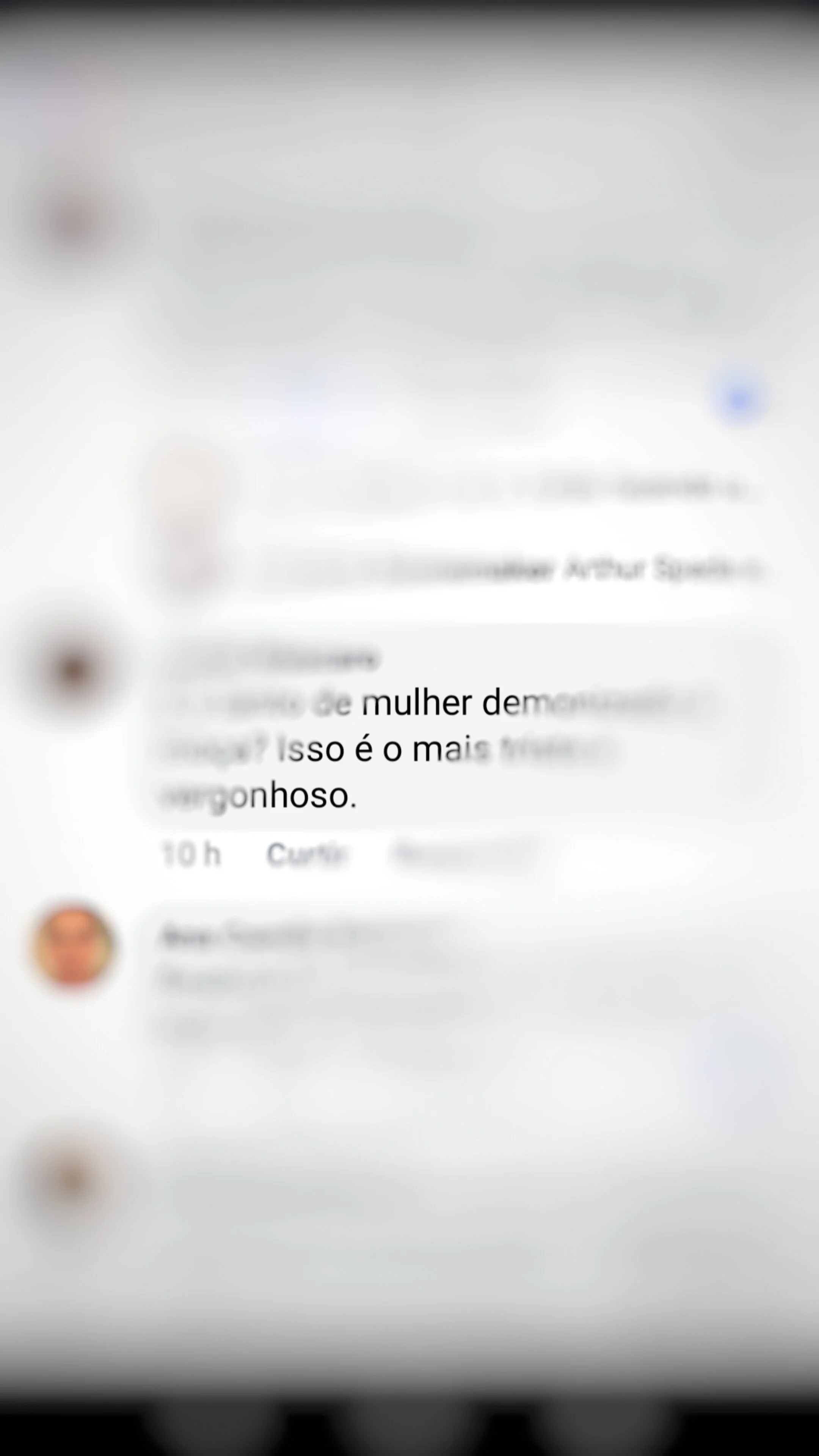 Só reflita. Por favor.