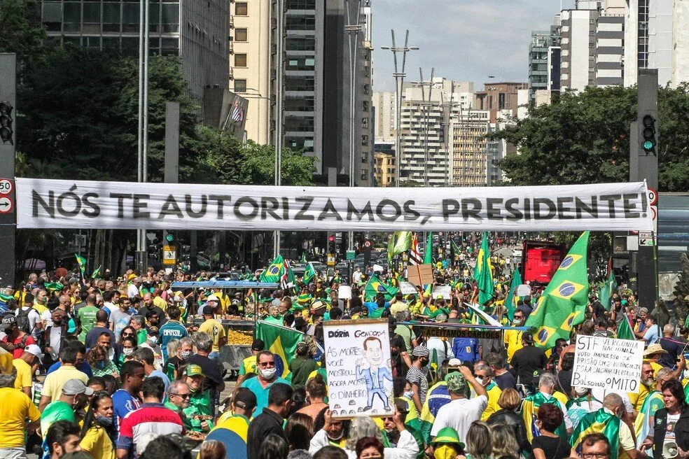 “JÁ ENCHEU O SACO ISSO”