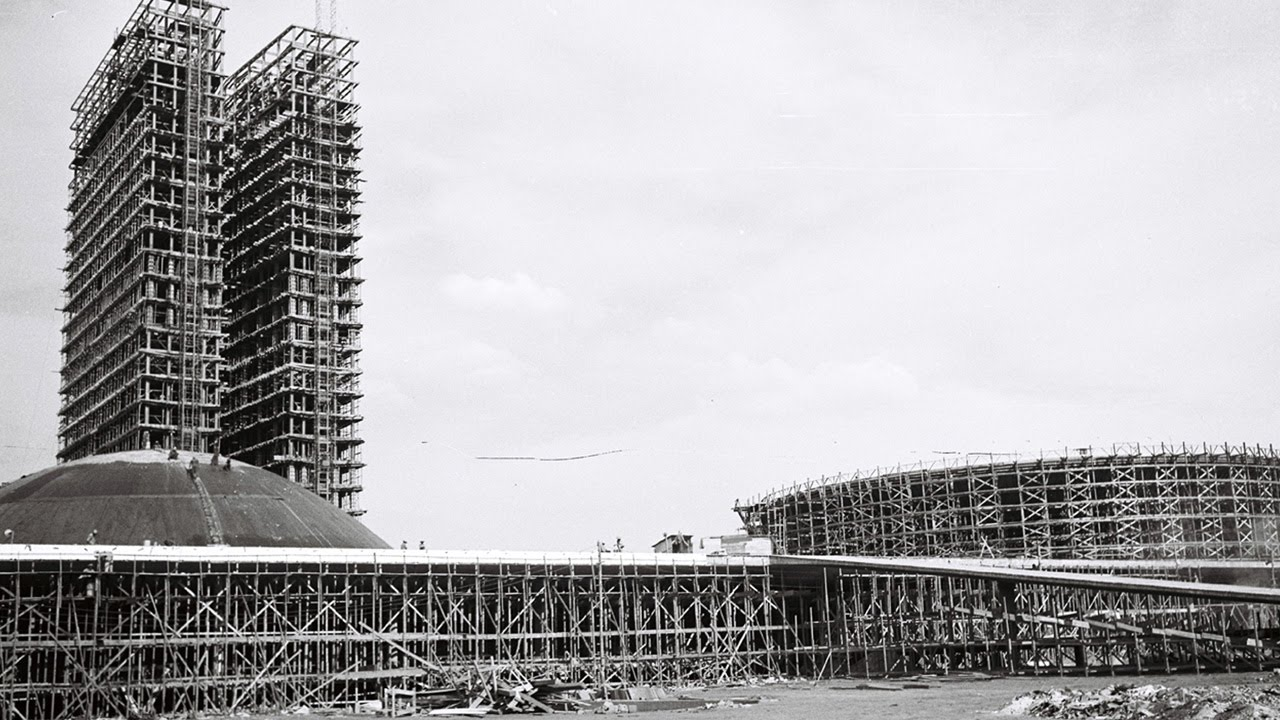 O sonho efêmero da democracia em vertigem