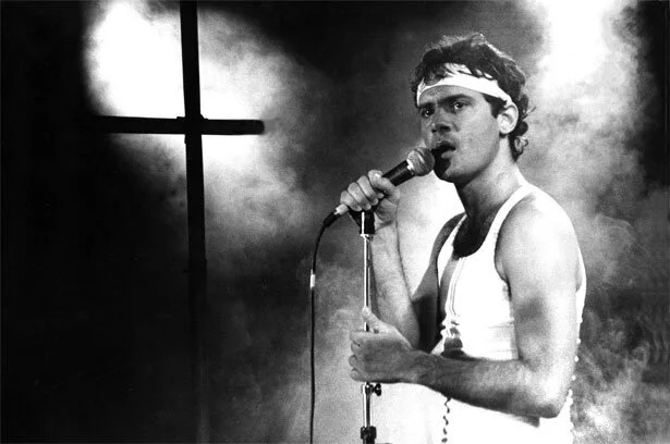 Precisamos dizer que te amamos