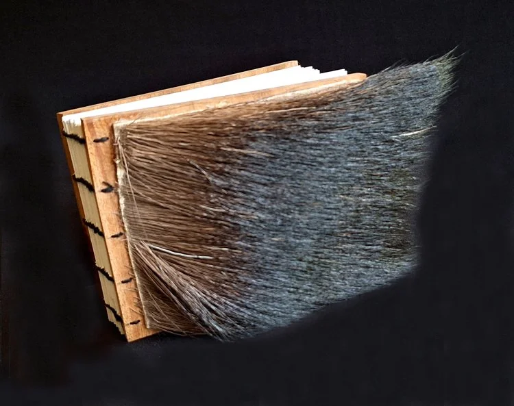 miniature-art-book-erwin-huebner-cariboo.jpg