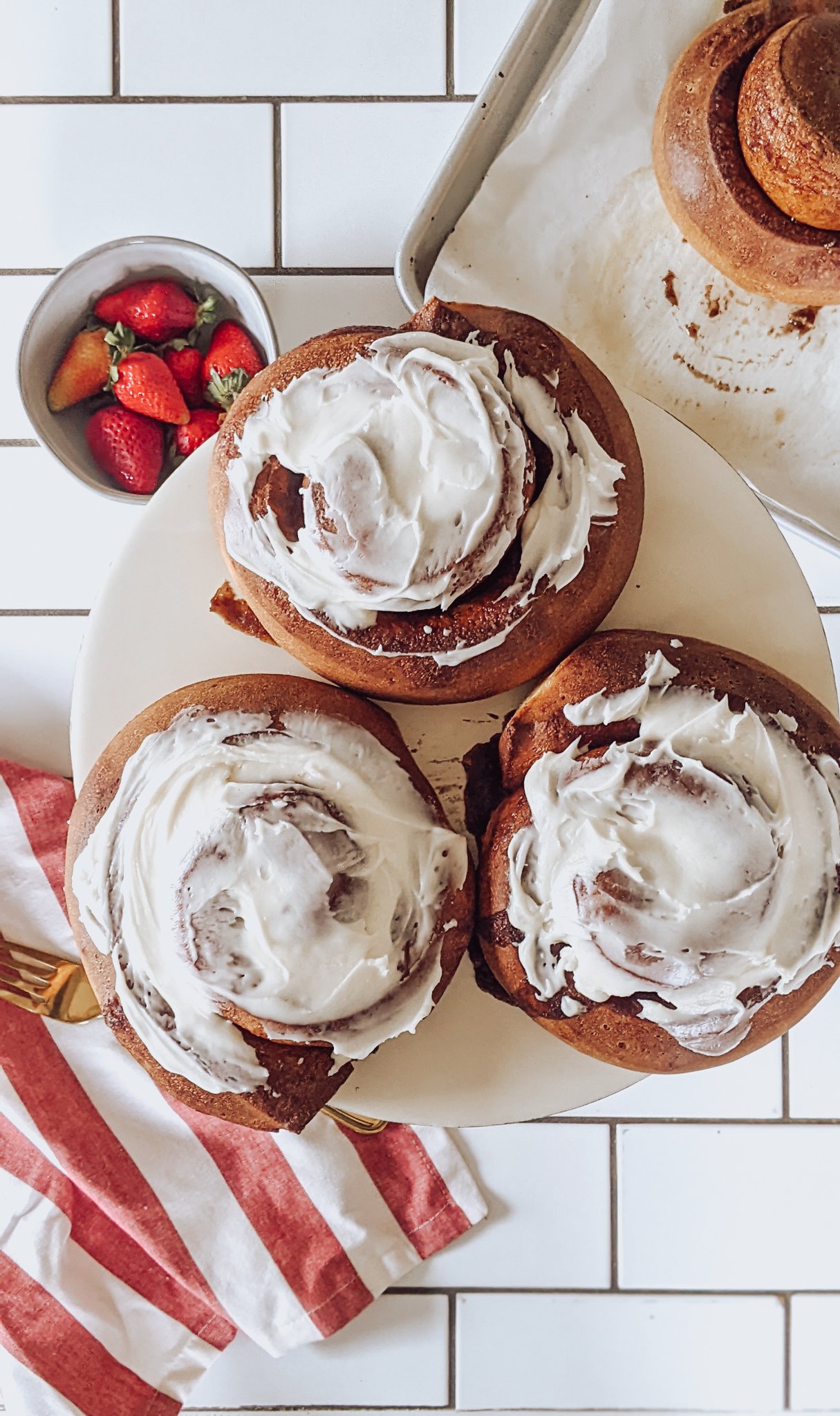 cinnamon rolls.jpeg