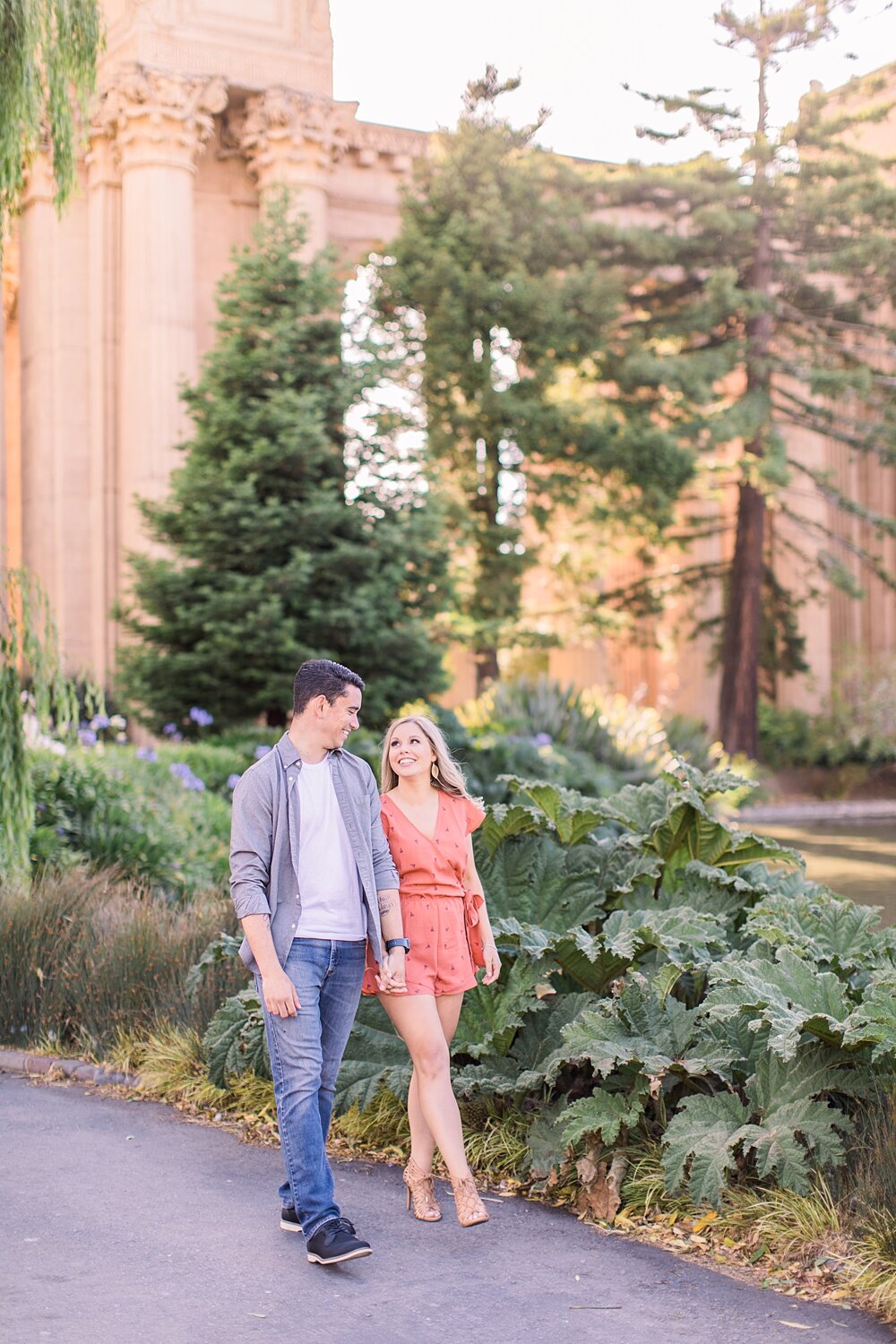 san-francisco-city-hall-engagement-session_0019.jpg