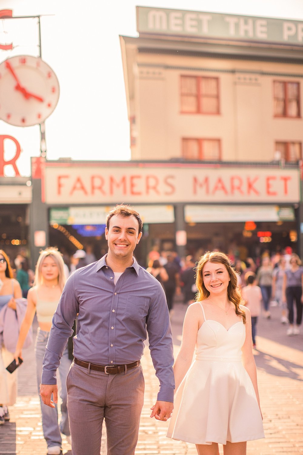 seattle-engagement-session-pike-place-rooftop_0420.jpg