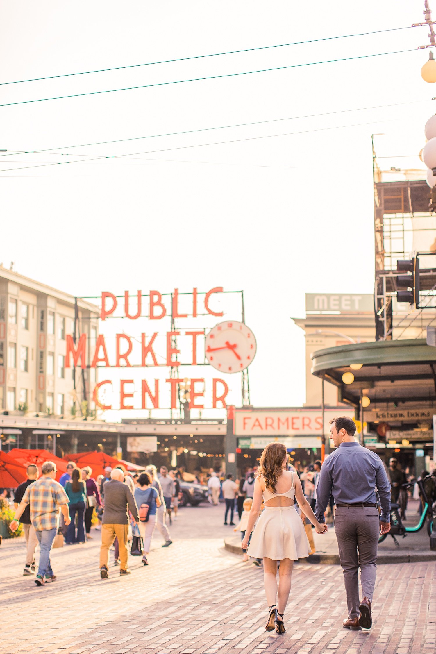 seattle-engagement-session-pike-place-rooftop_0425.jpg